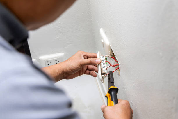 Best Affordable Emergency Electrician  in Bayside Gardens, OR